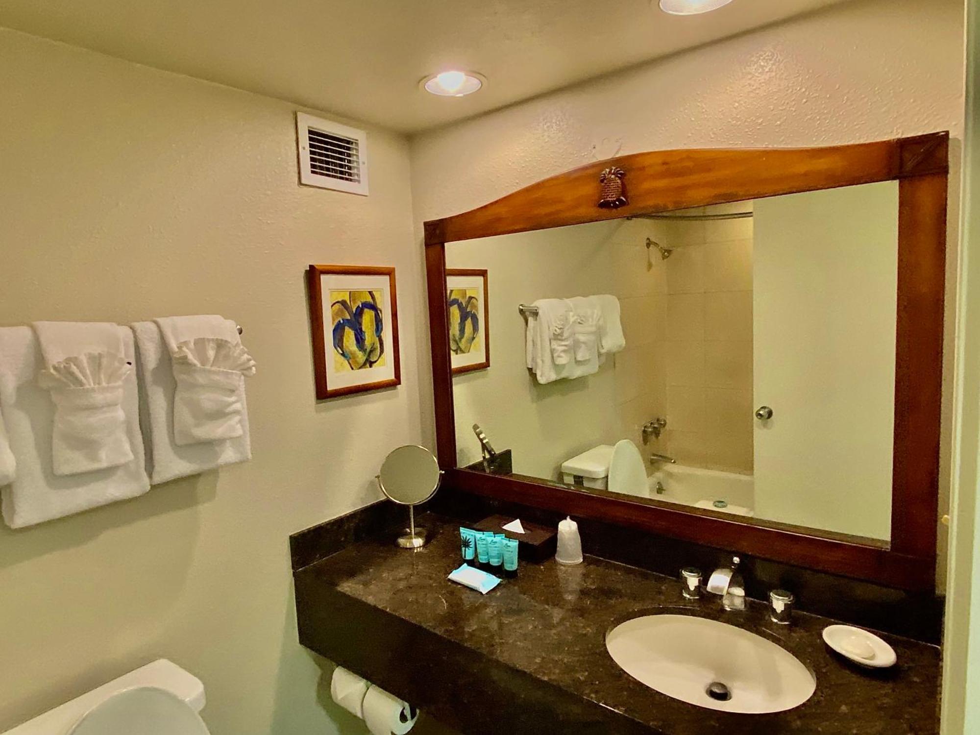 Cozy Studio With Free Parking In Waikiki โฮโนลูลู ภายนอก รูปภาพ