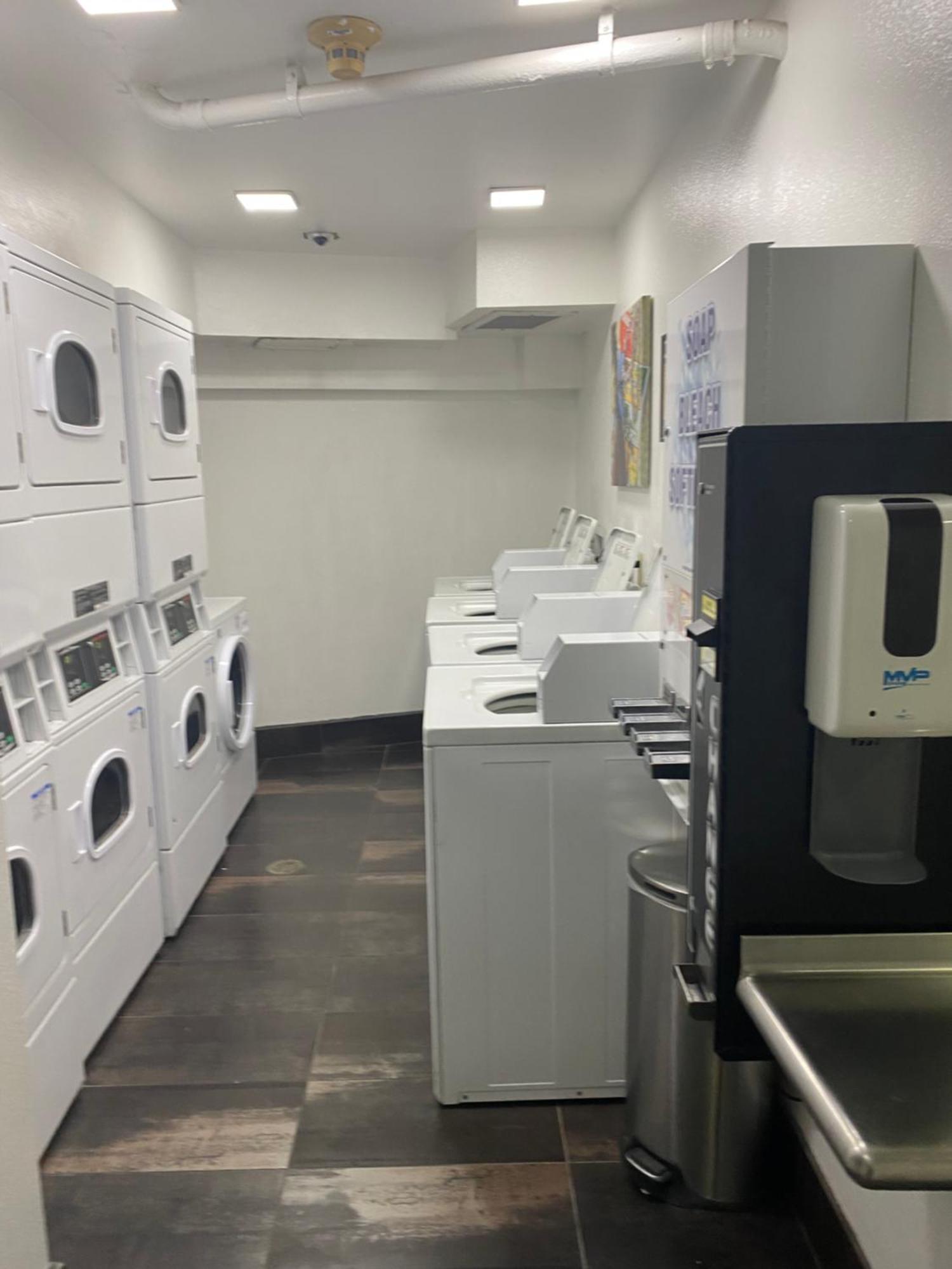 Cozy Studio With Free Parking In Waikiki โฮโนลูลู ภายนอก รูปภาพ