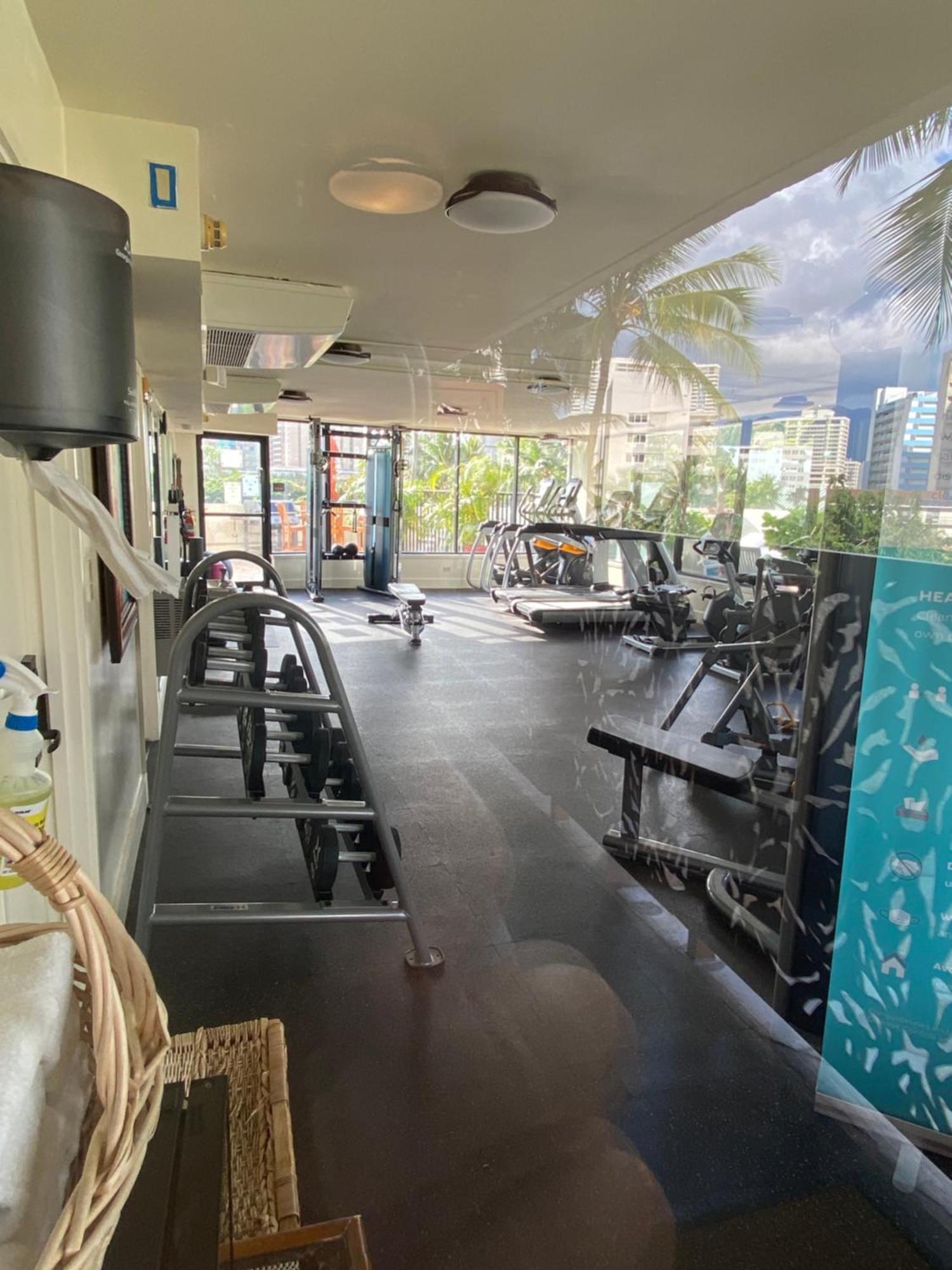 Cozy Studio With Free Parking In Waikiki โฮโนลูลู ภายนอก รูปภาพ