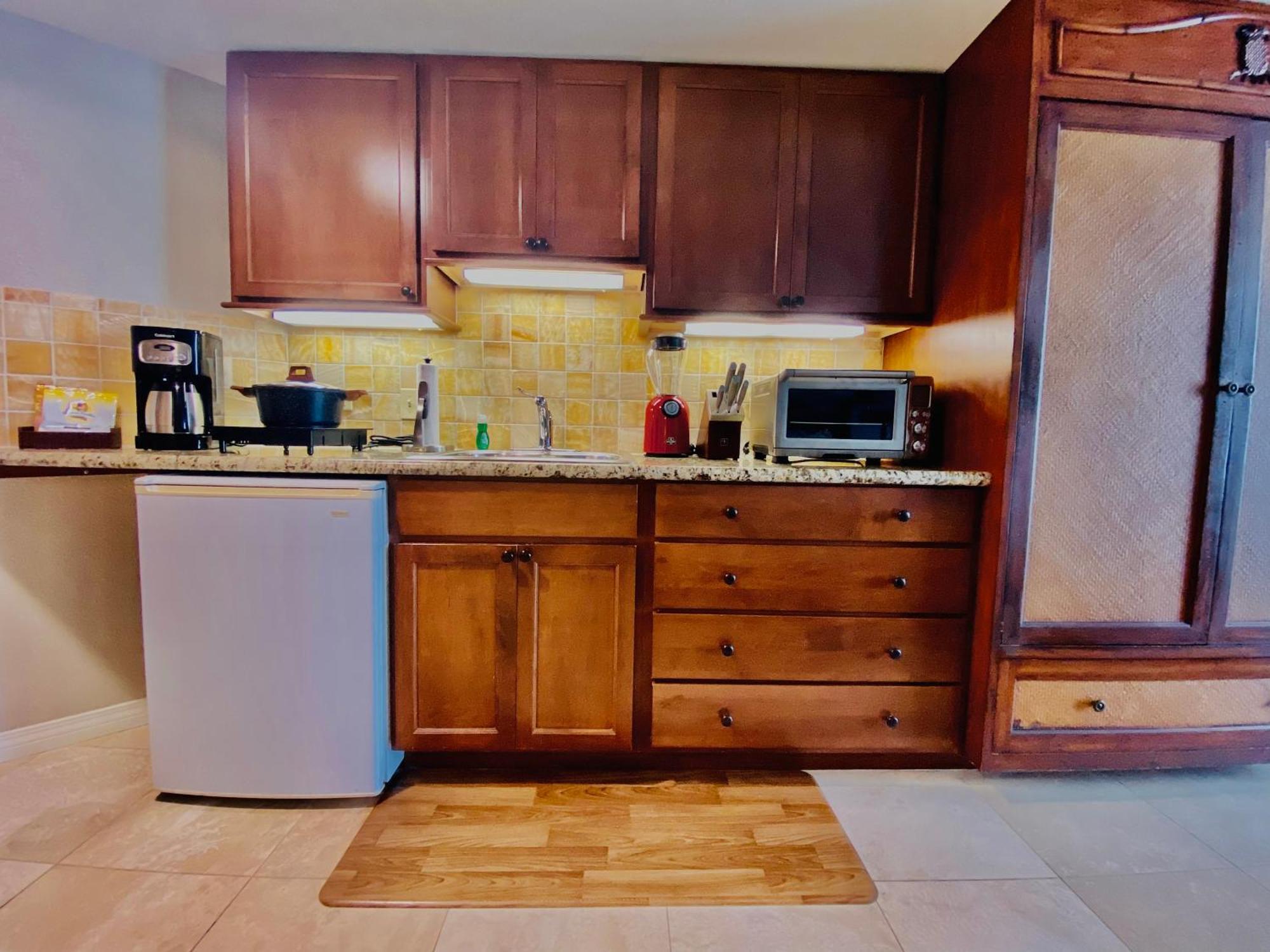 Cozy Studio With Free Parking In Waikiki โฮโนลูลู ภายนอก รูปภาพ